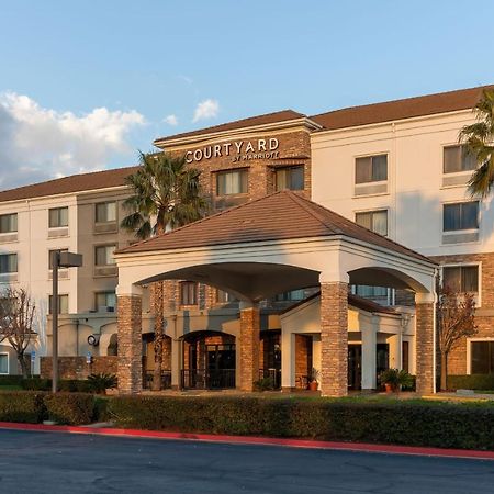 Courtyard By Marriott Ontario Rancho Cucamonga Hotel Екстериор снимка