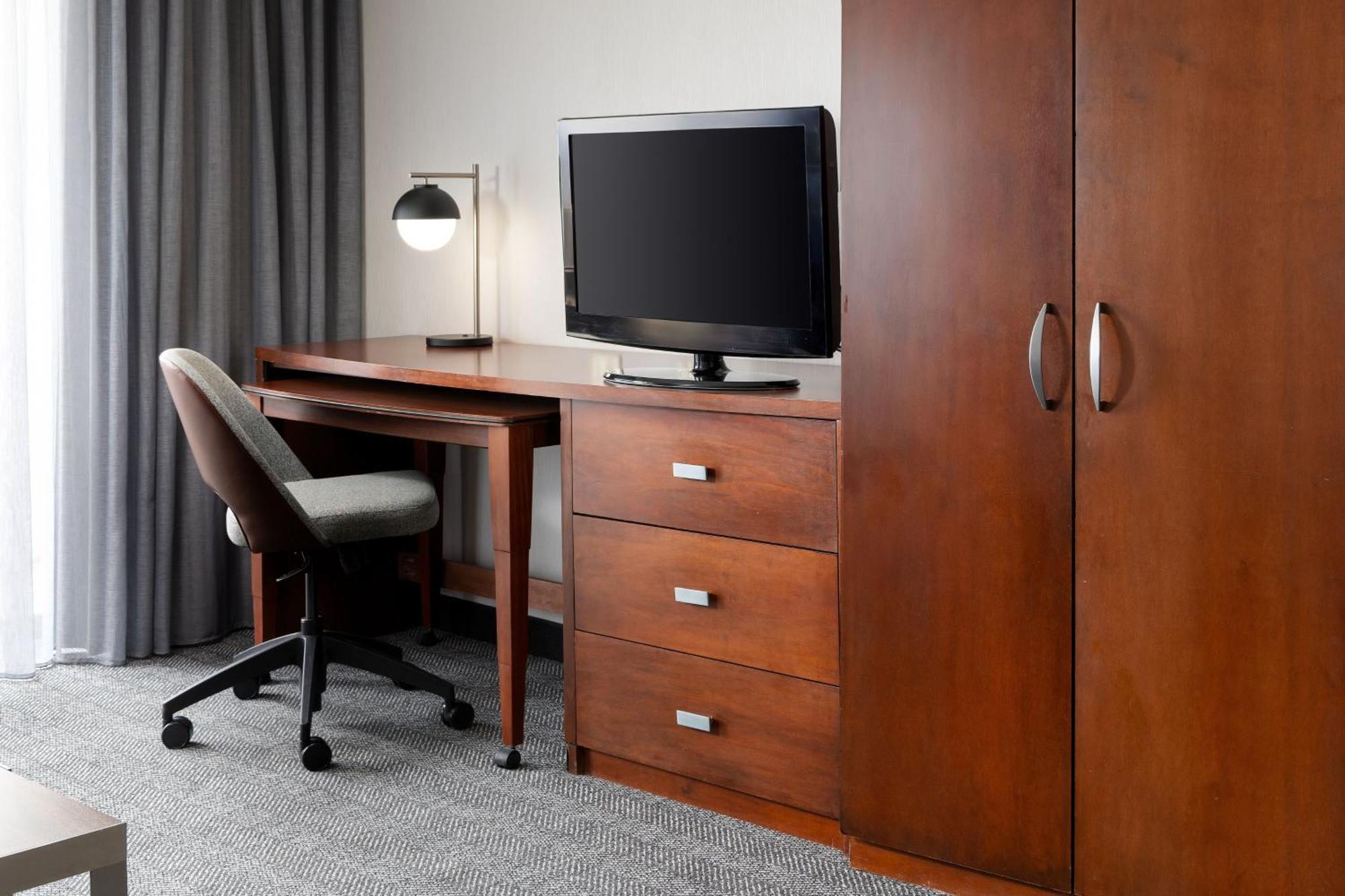 Courtyard By Marriott Ontario Rancho Cucamonga Hotel Екстериор снимка