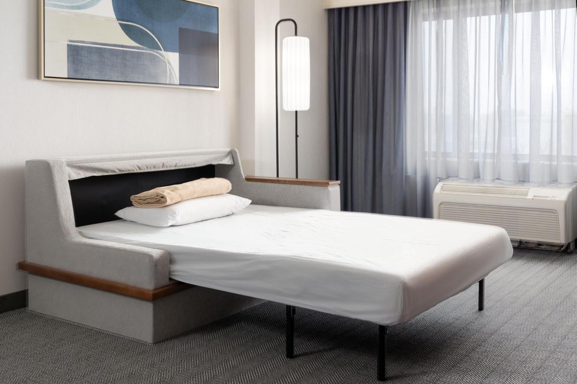 Courtyard By Marriott Ontario Rancho Cucamonga Hotel Екстериор снимка