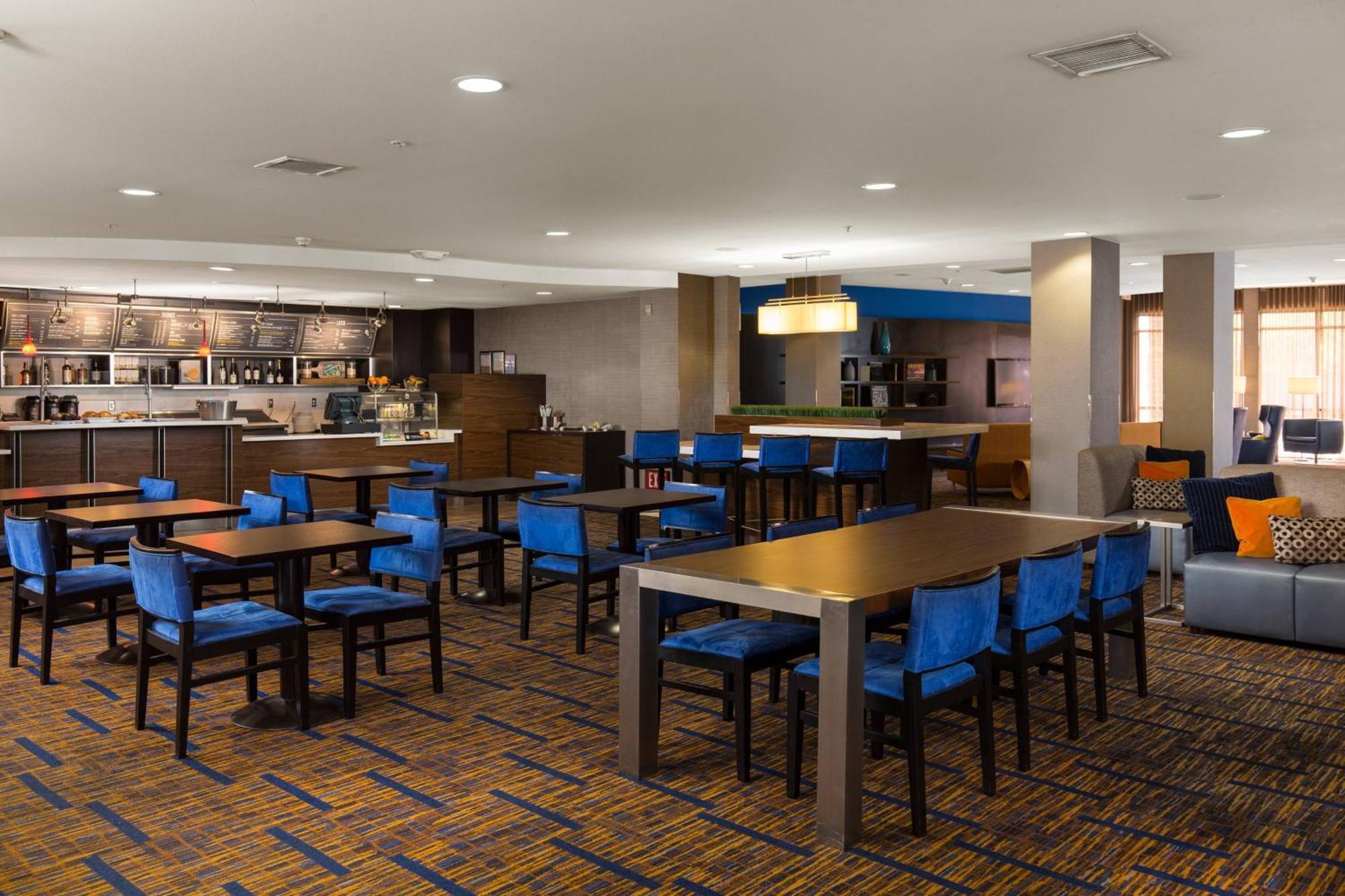 Courtyard By Marriott Ontario Rancho Cucamonga Hotel Екстериор снимка