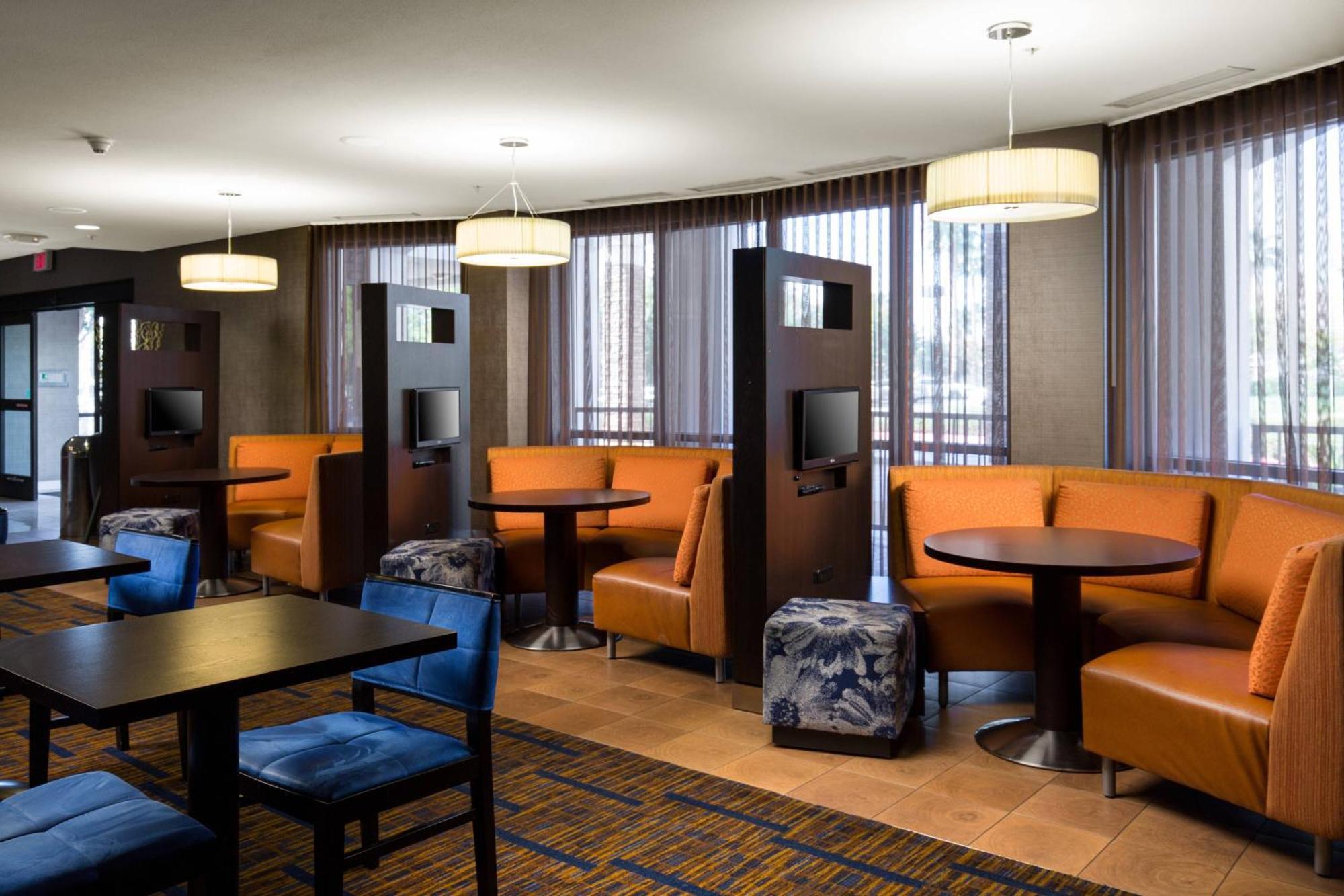 Courtyard By Marriott Ontario Rancho Cucamonga Hotel Екстериор снимка