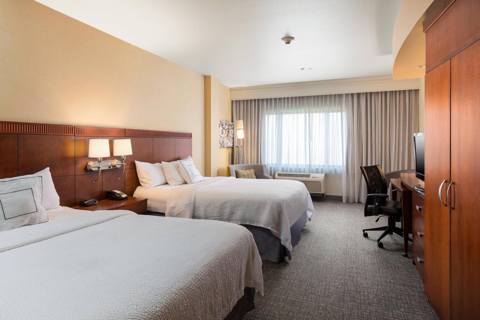 Courtyard By Marriott Ontario Rancho Cucamonga Hotel Екстериор снимка