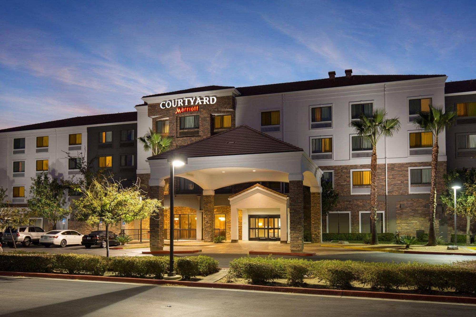 Courtyard By Marriott Ontario Rancho Cucamonga Hotel Екстериор снимка