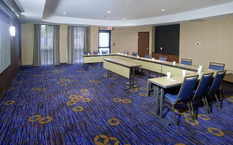 Courtyard By Marriott Ontario Rancho Cucamonga Hotel Екстериор снимка