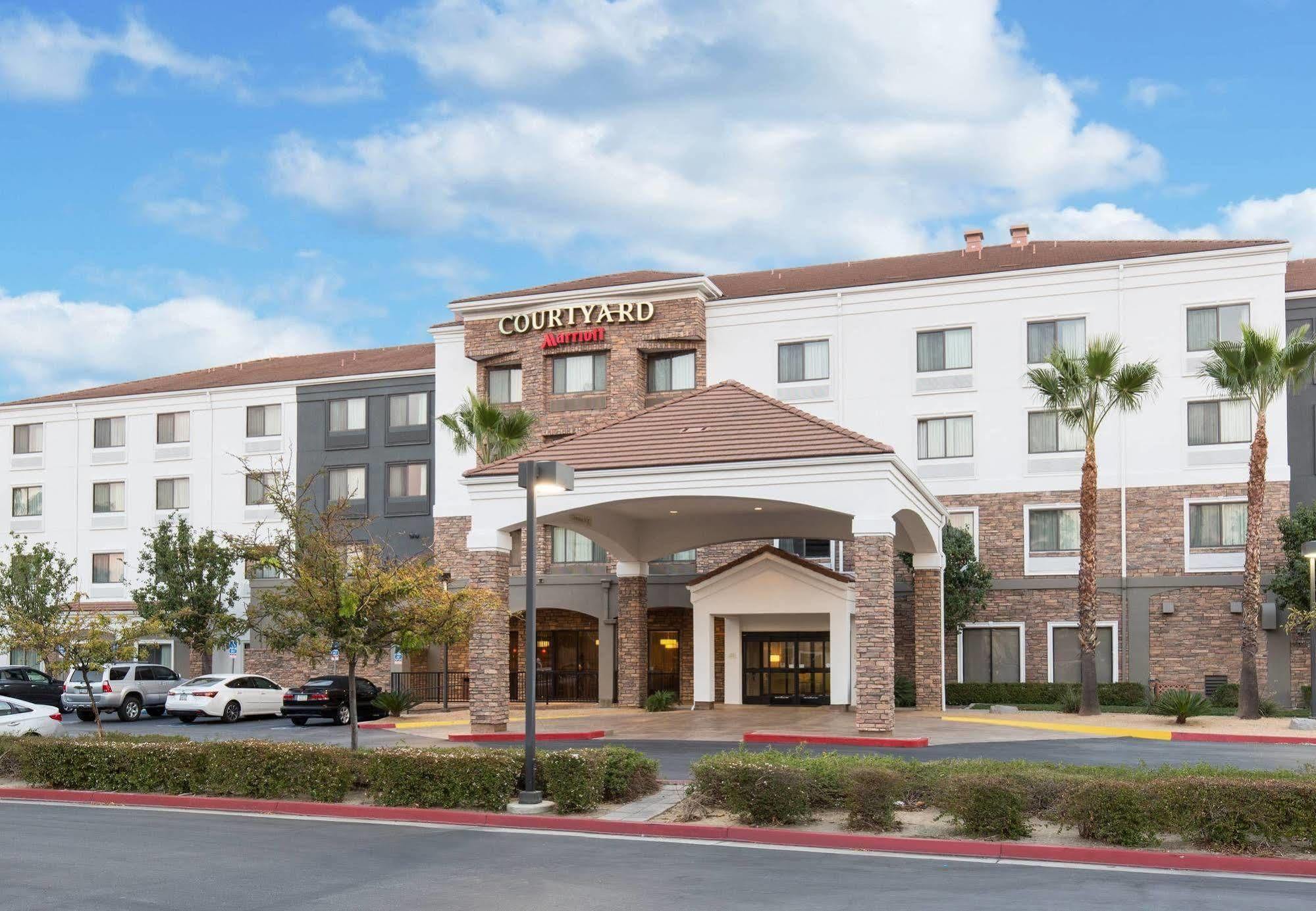 Courtyard By Marriott Ontario Rancho Cucamonga Hotel Екстериор снимка